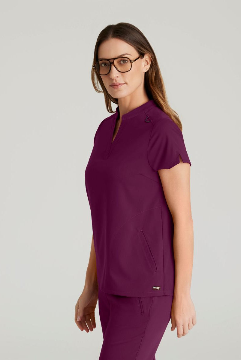 Grey's Anatomy Avery 2 Pocket Banded Collar Top | Wine