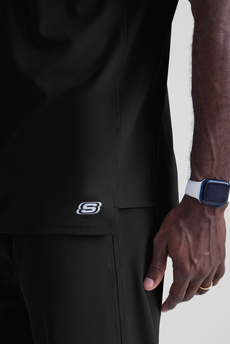 SKECHERS MALE STRUCTURE V-NECK TOP | BLACK