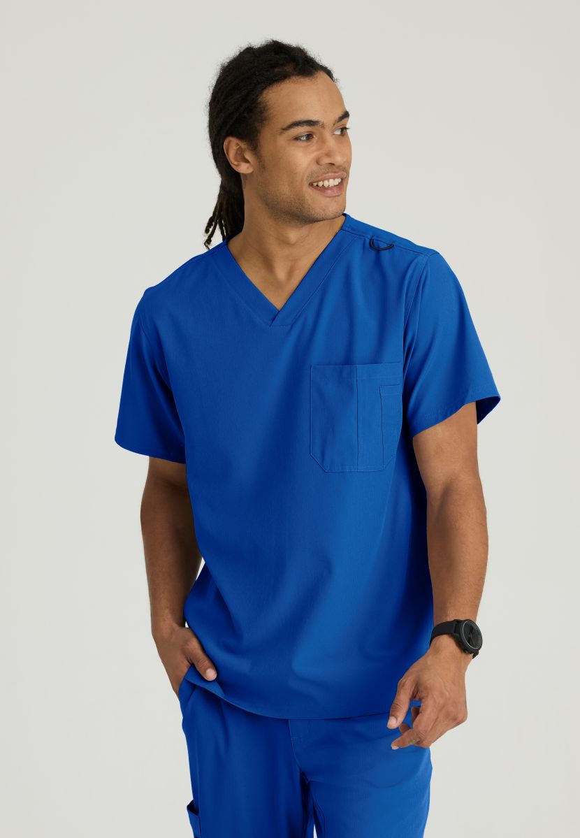 SKECHERS MALE STRUCTURE V-NECK TOP | New Royal