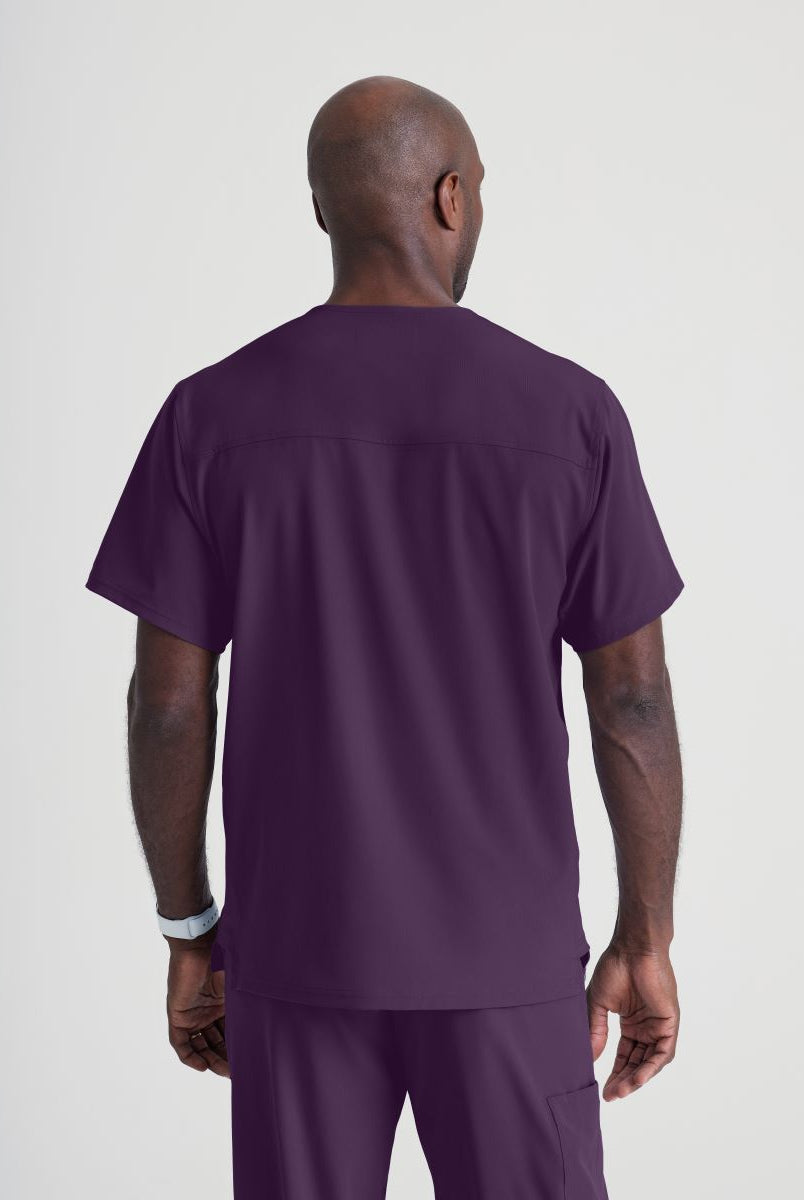 SKECHERS MALE STRUCTURE V-NECK TOP | Eggplant