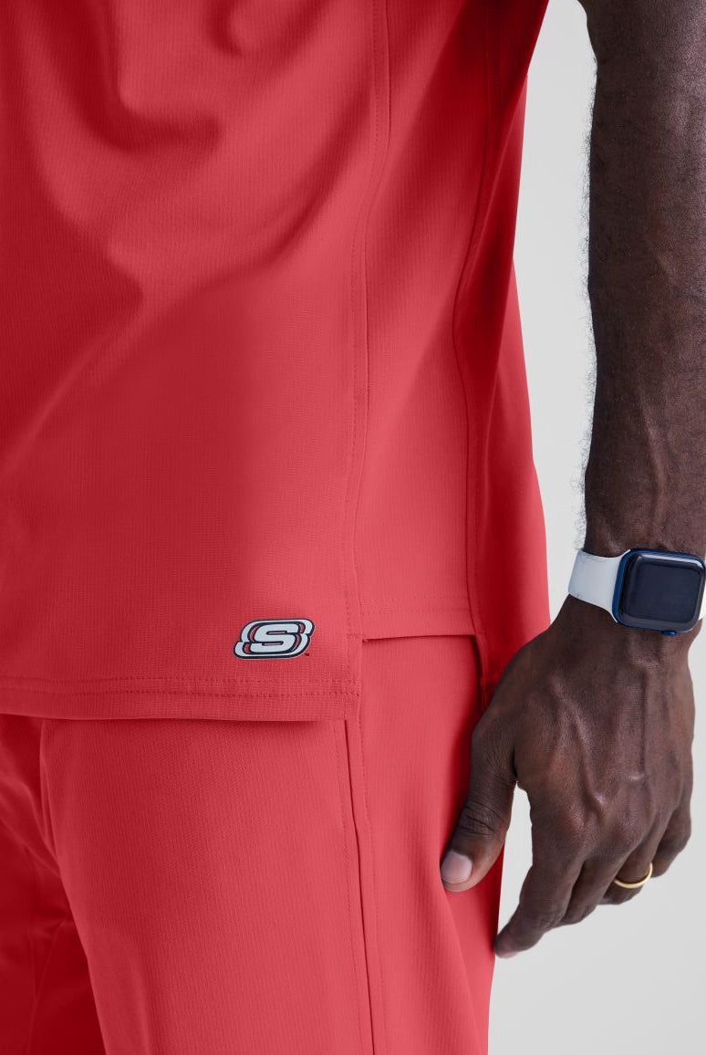 SKECHERS MALE STRUCTURE V-NECK TOP | RED