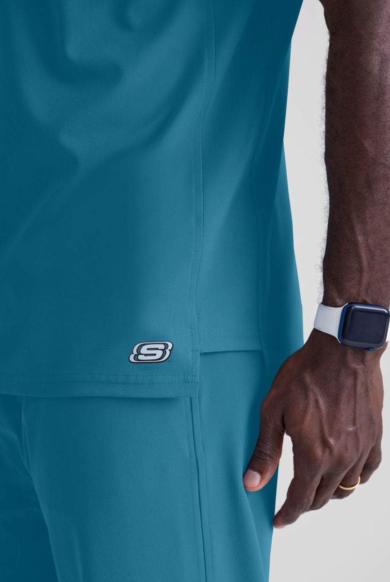 SKECHERS MALE STRUCTURE V-NECK TOP | Bahama / Caribbean