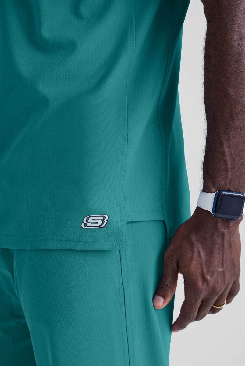 SKECHERS MALE STRUCTURE V-NECK TOP | Teal