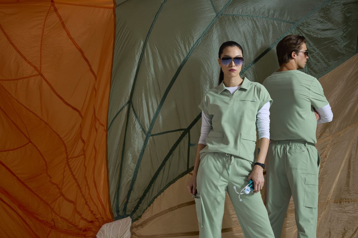 Skechers Charlie Women's 3 Pocket Shirt Collar Dolman Sleeve Top | Field Green