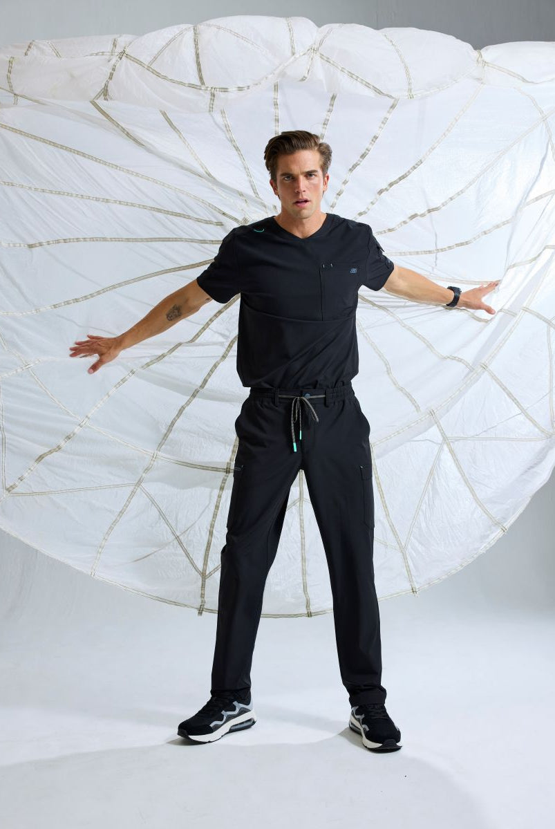 Skechers Station Men's 3 Pocket Round Neck High-Low Hem Top | BLACK