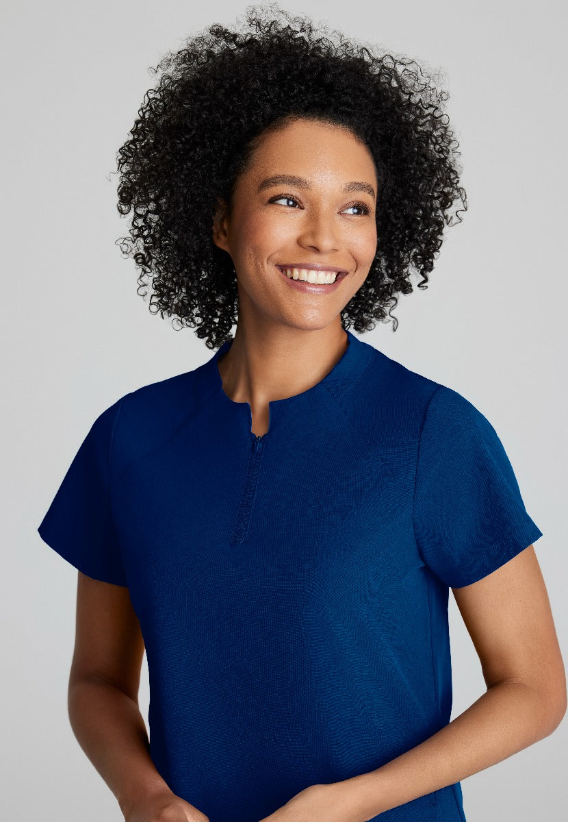 BARCO ONE FLUX FEMALE SCRUB TOP | NAVY