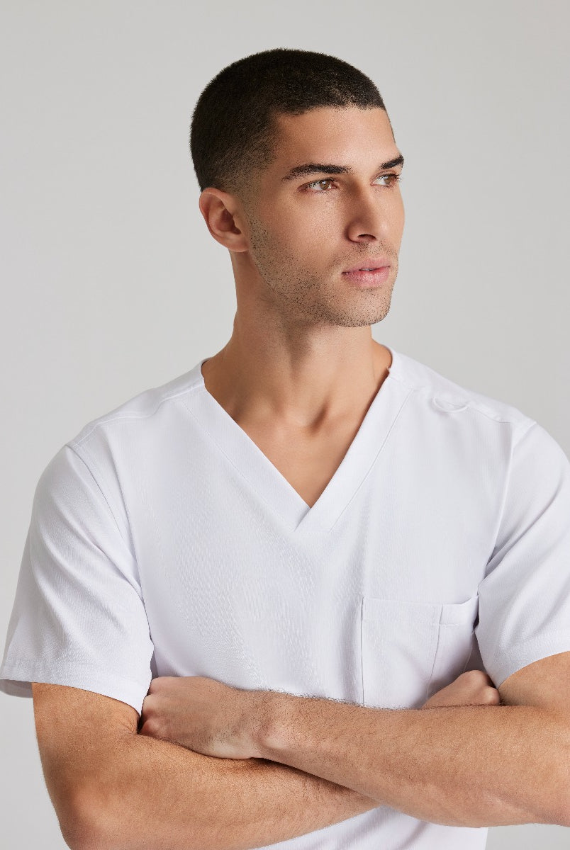 SKECHERS MALE STRUCTURE V-NECK TOP | WHITE