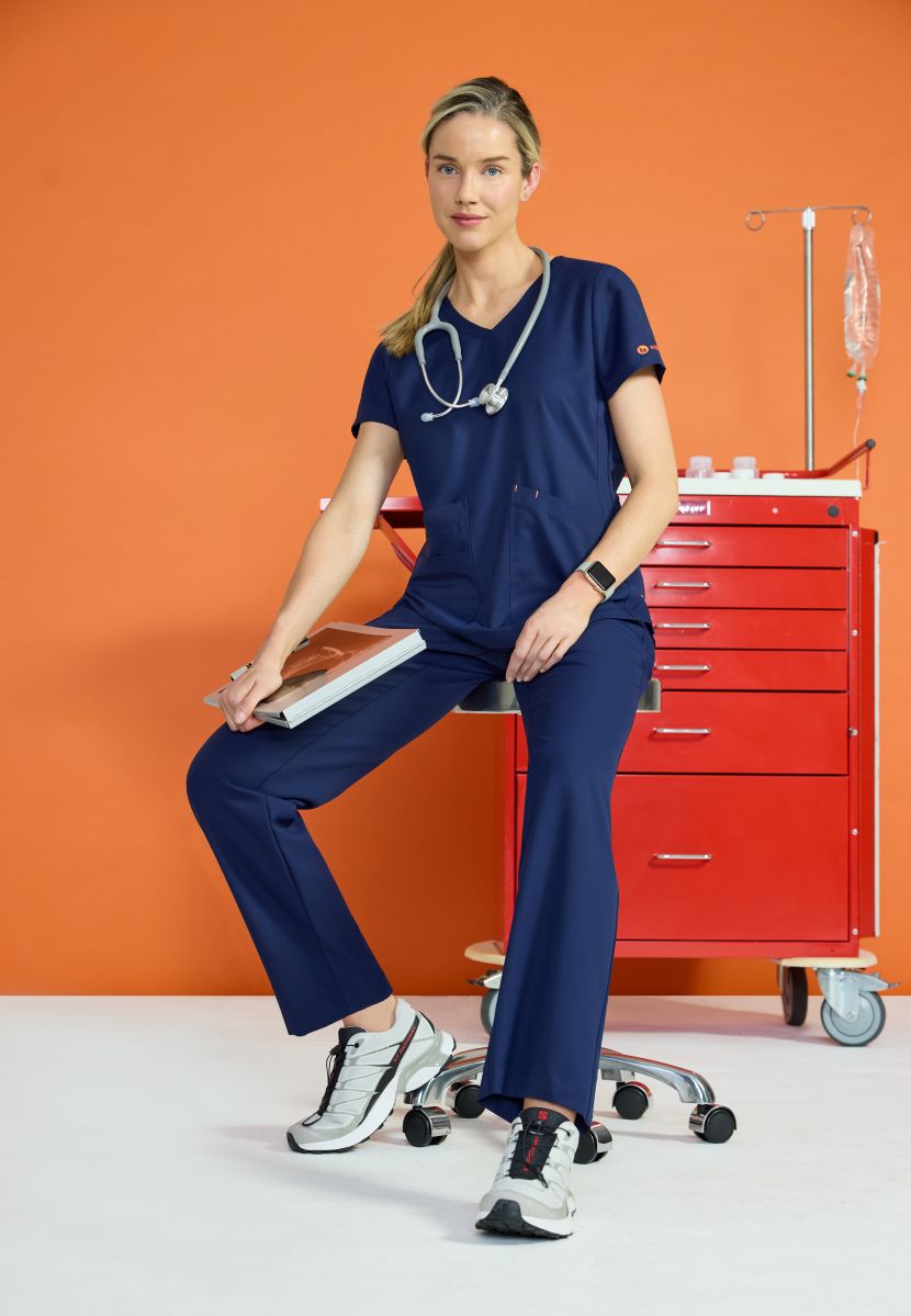 Barco Strong ZOE Scrub Set | NAVY