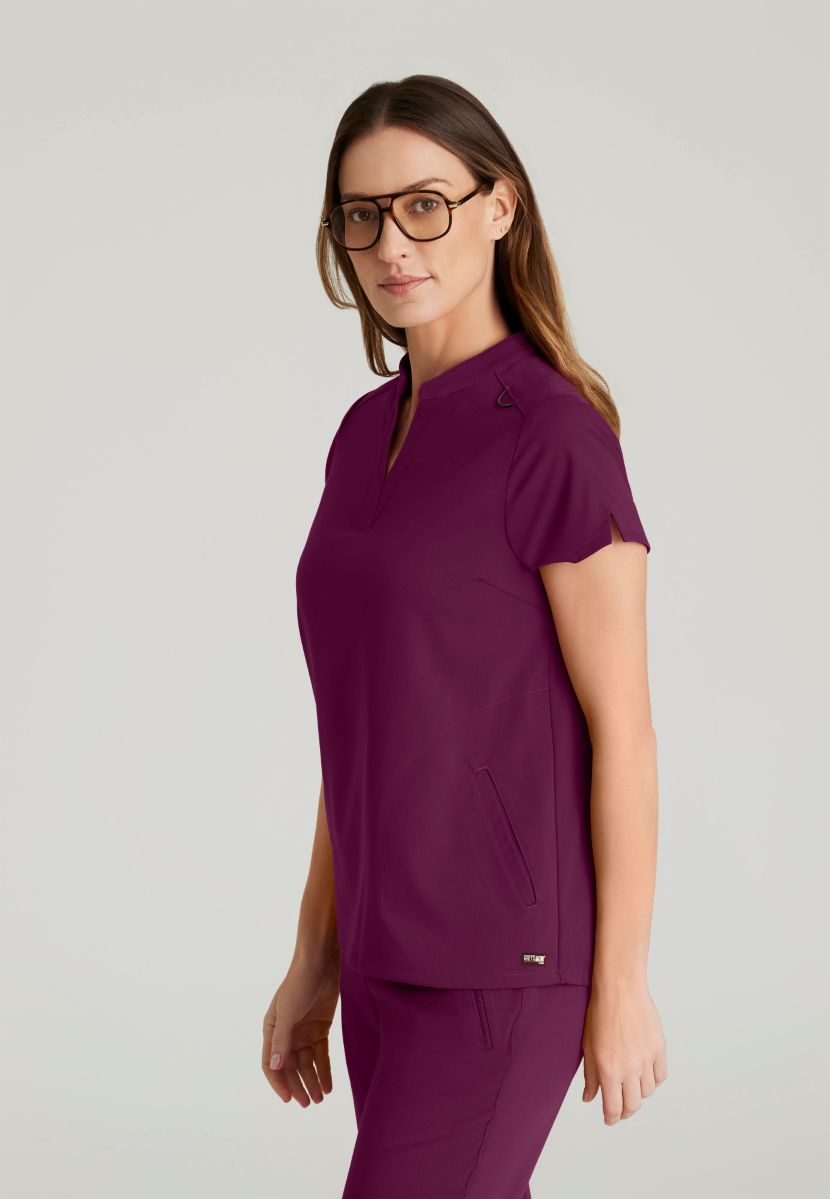 Grey's Anatomy Avery 2 Pocket Banded Collar Top | Wine