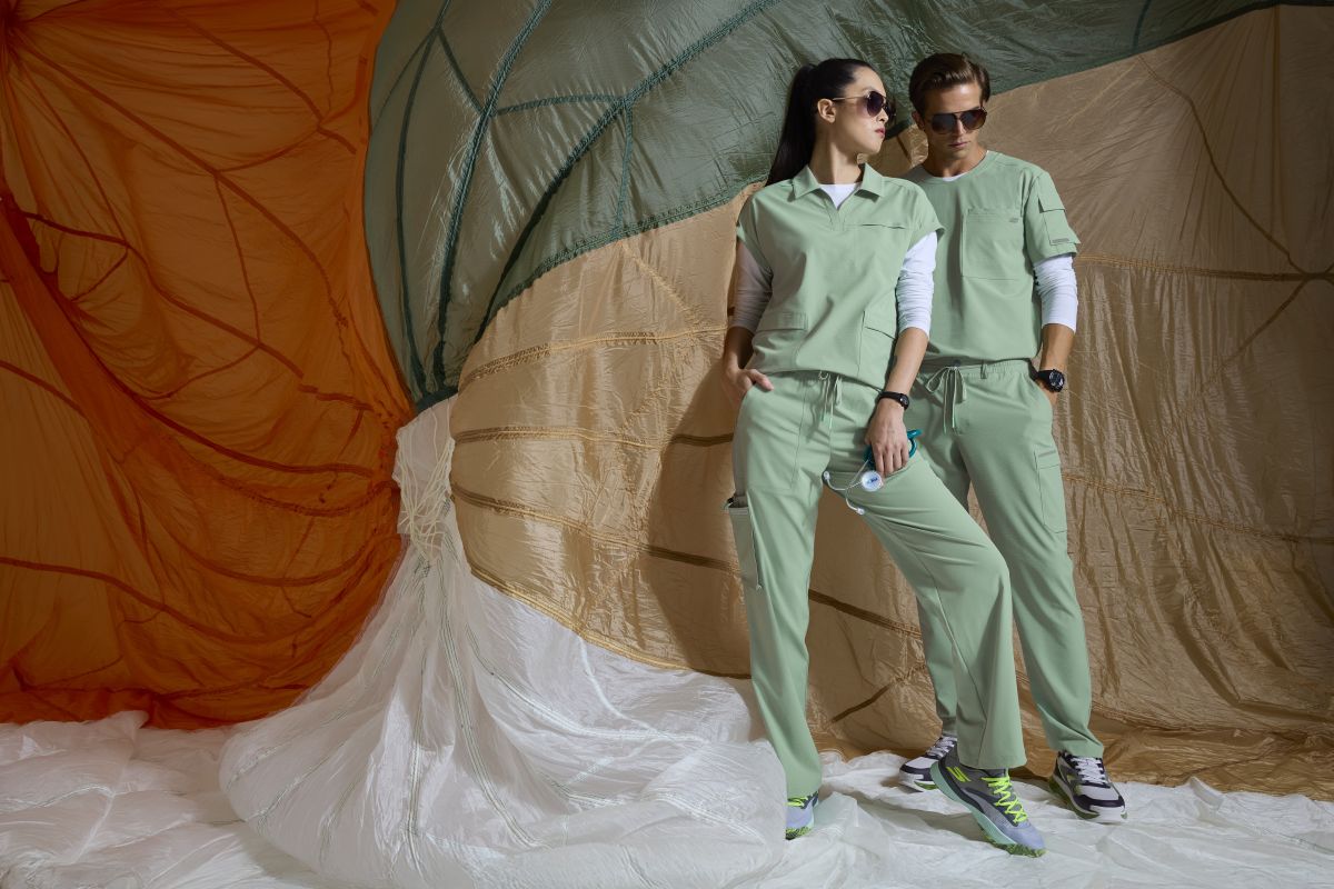 Skechers Charlie Women's 3 Pocket Shirt Collar Dolman Sleeve Top | Field Green