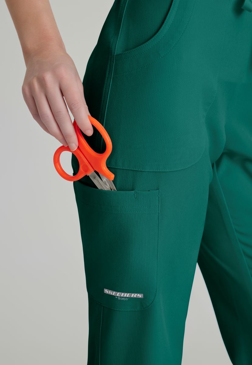 SKECHERS RELIANCE 3-POCKET FLAT FRONT PANTS  | Hunter Green